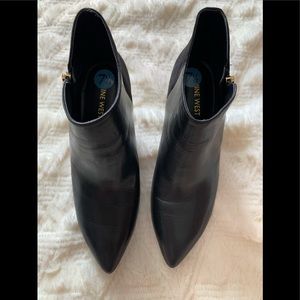 New Nine West leather and suede booties sz 7.5
